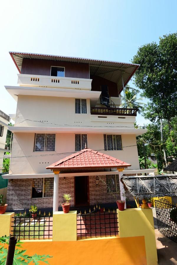 Coral Cove Beach Resort Varkala Exterior photo